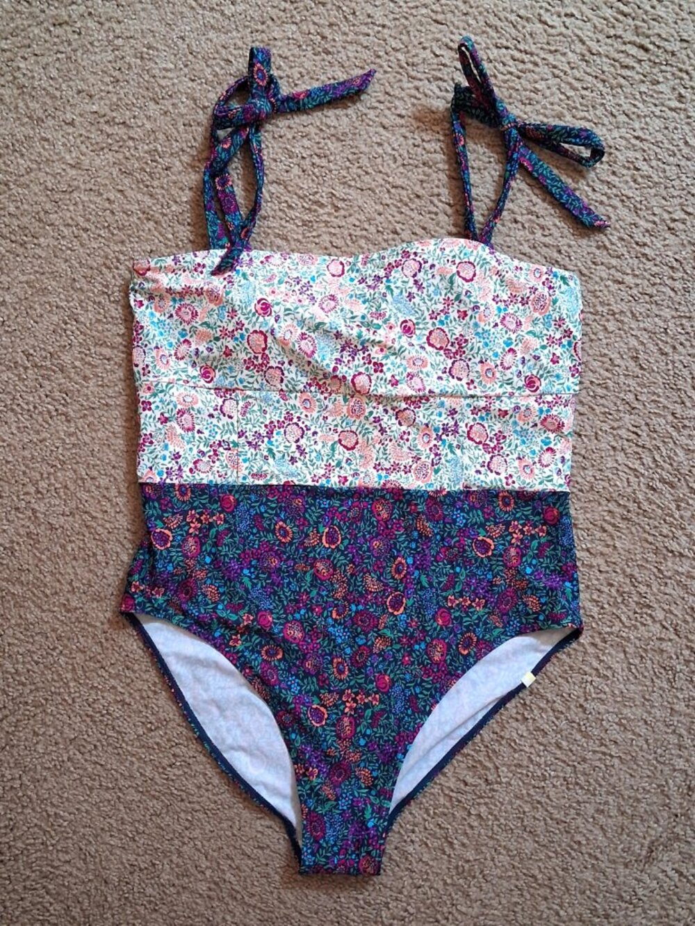 NWOT SUMMERSALT Tie Oasis 1 pc Swimsuit in White/Blue Floral sz 16